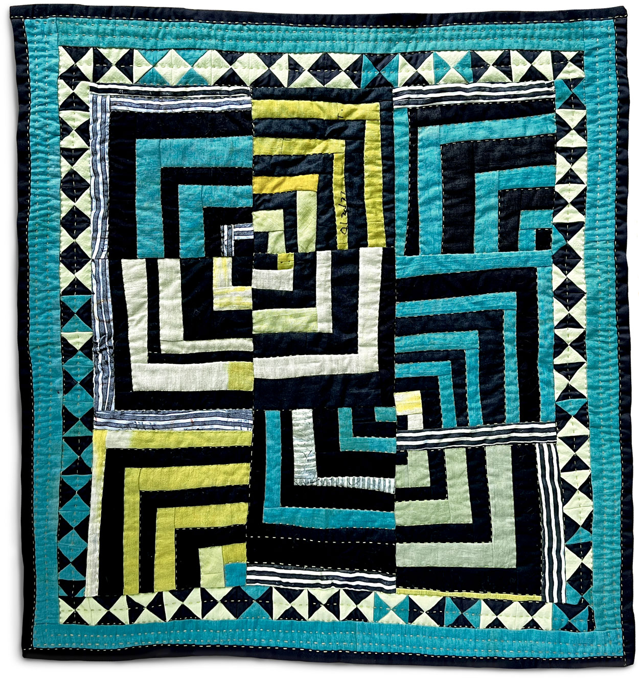 Image of Shape Shifting Quilt by Robin Romain